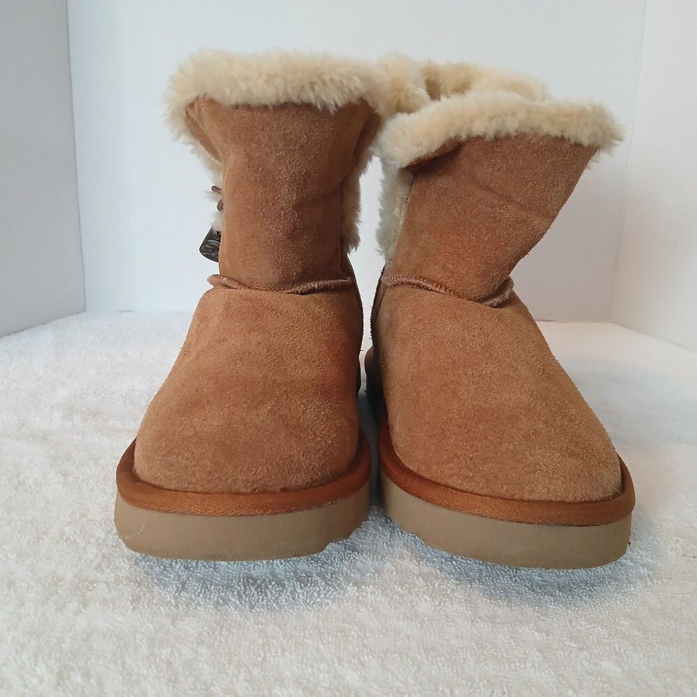 Chestnut Winter Boots from the Style & Co "Tiny" collection. Size 6M